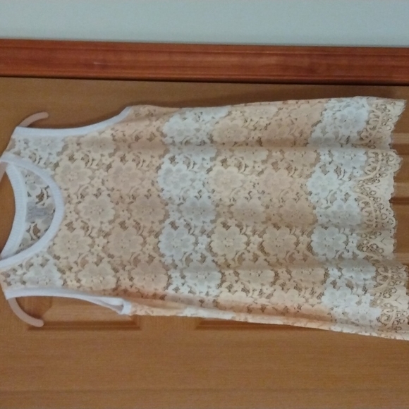 Lori Goldstein shear lace tank NWOT - Picture 3 of 5